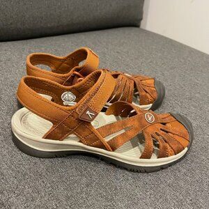 Keen Women / Big Kids Rose Sandal